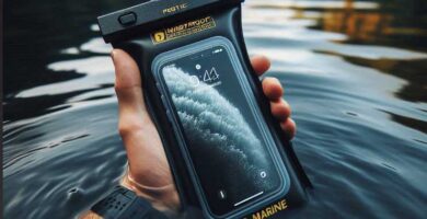 Pelican Marine Waterproof Phone Pouch